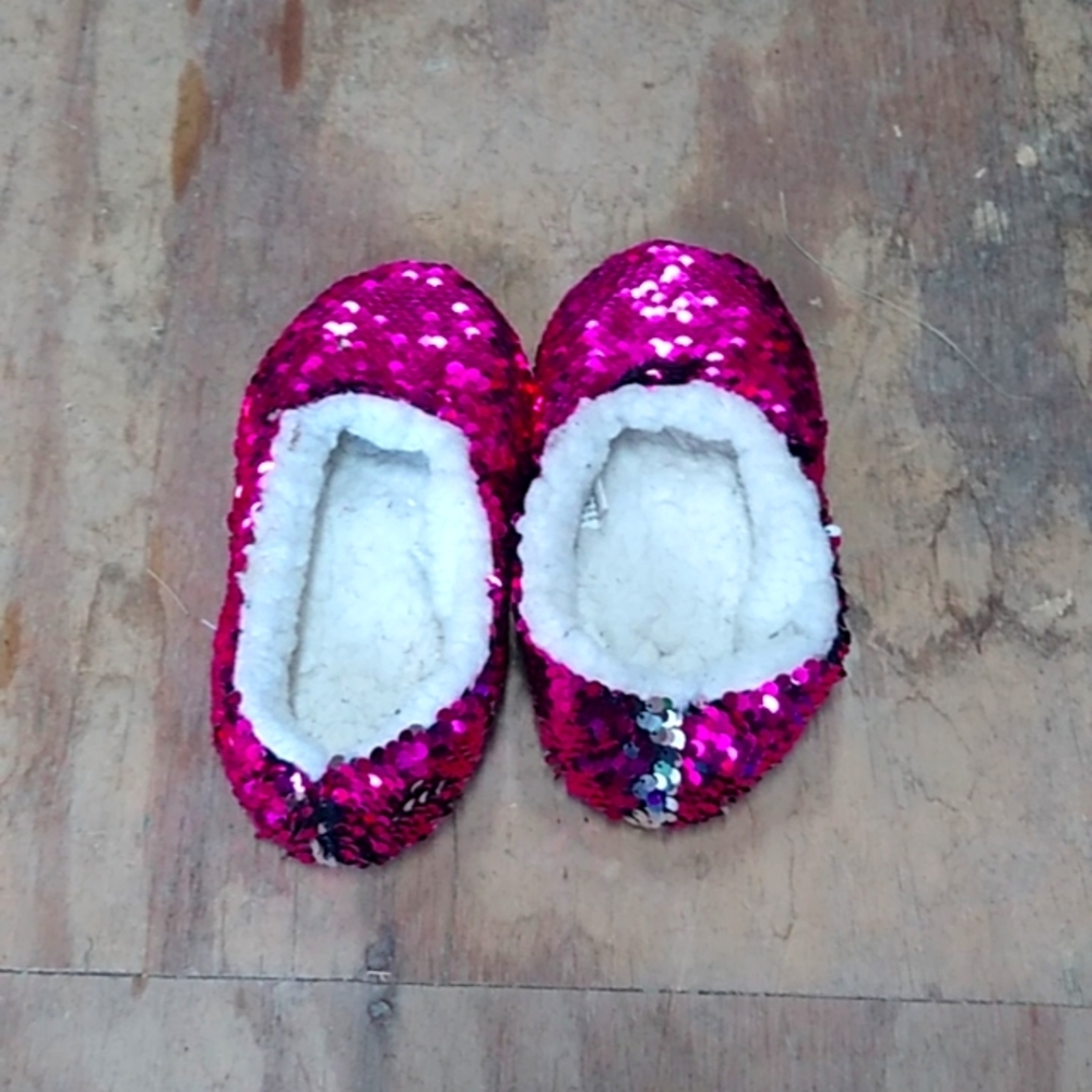 Cute pink sparkly house sleepers